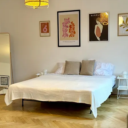 아파트 Tallerova *